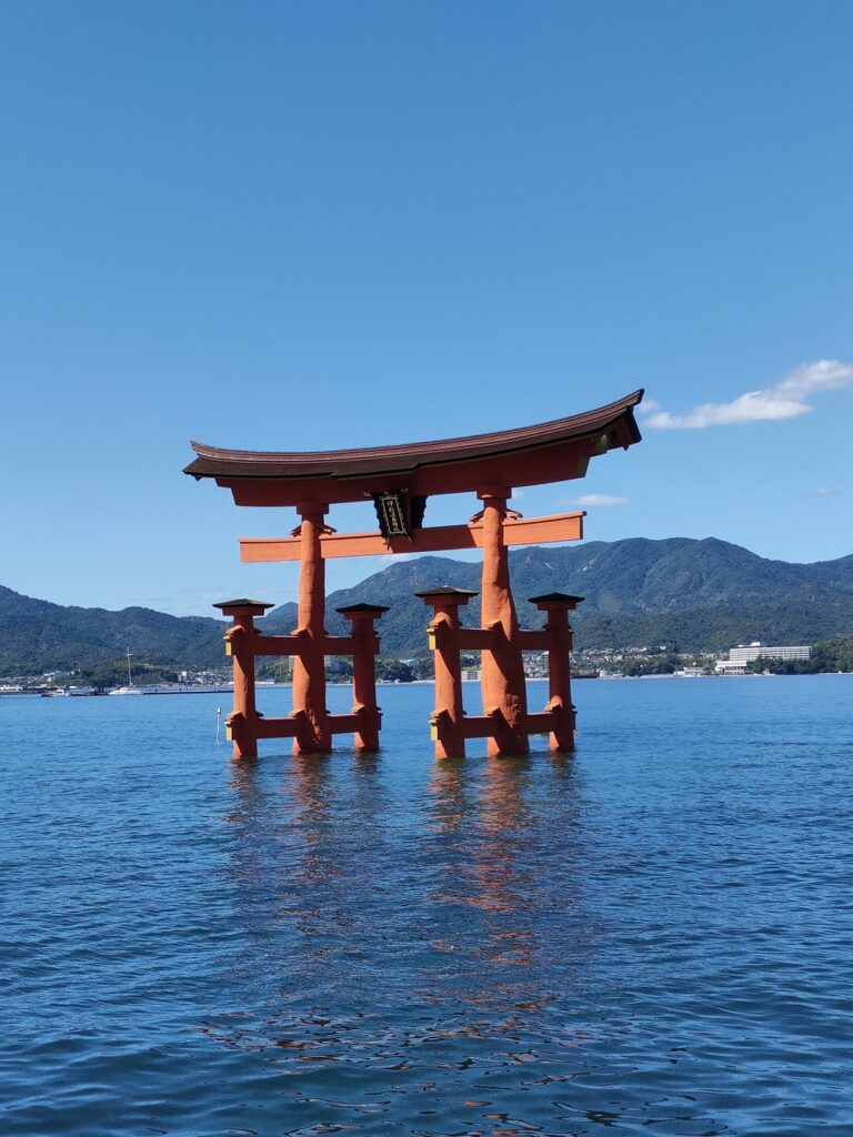 厳島神社初詣混雑状況