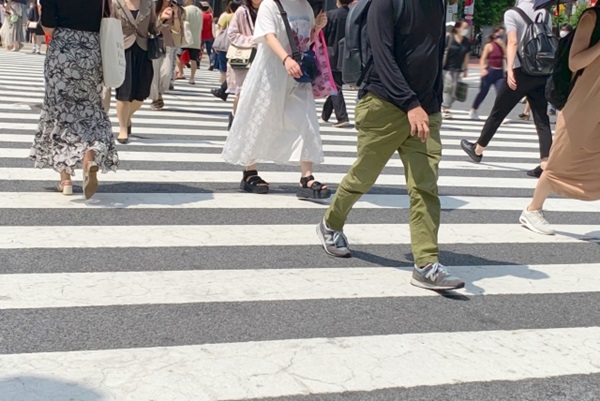 歩く人混み